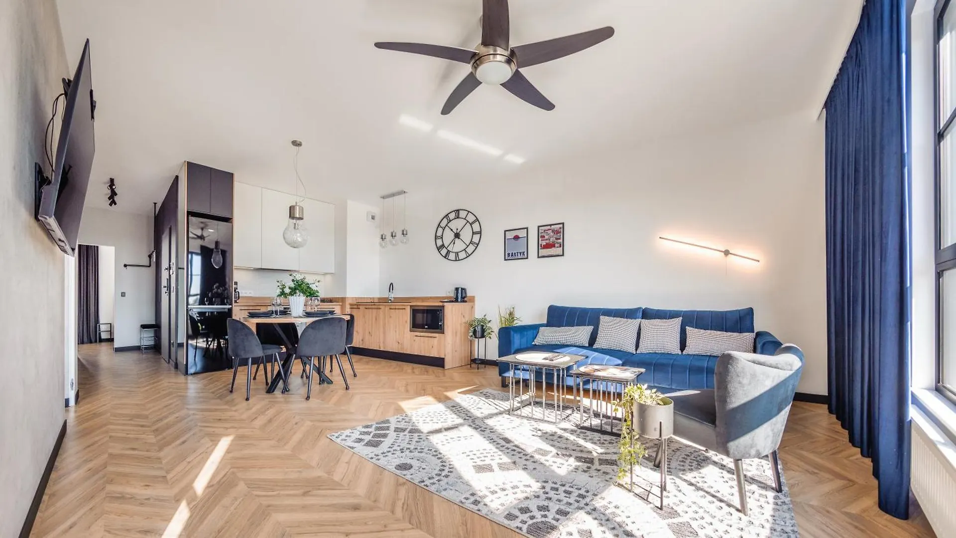 Flatbook - City Center Apartments Doki Living Gdańsk