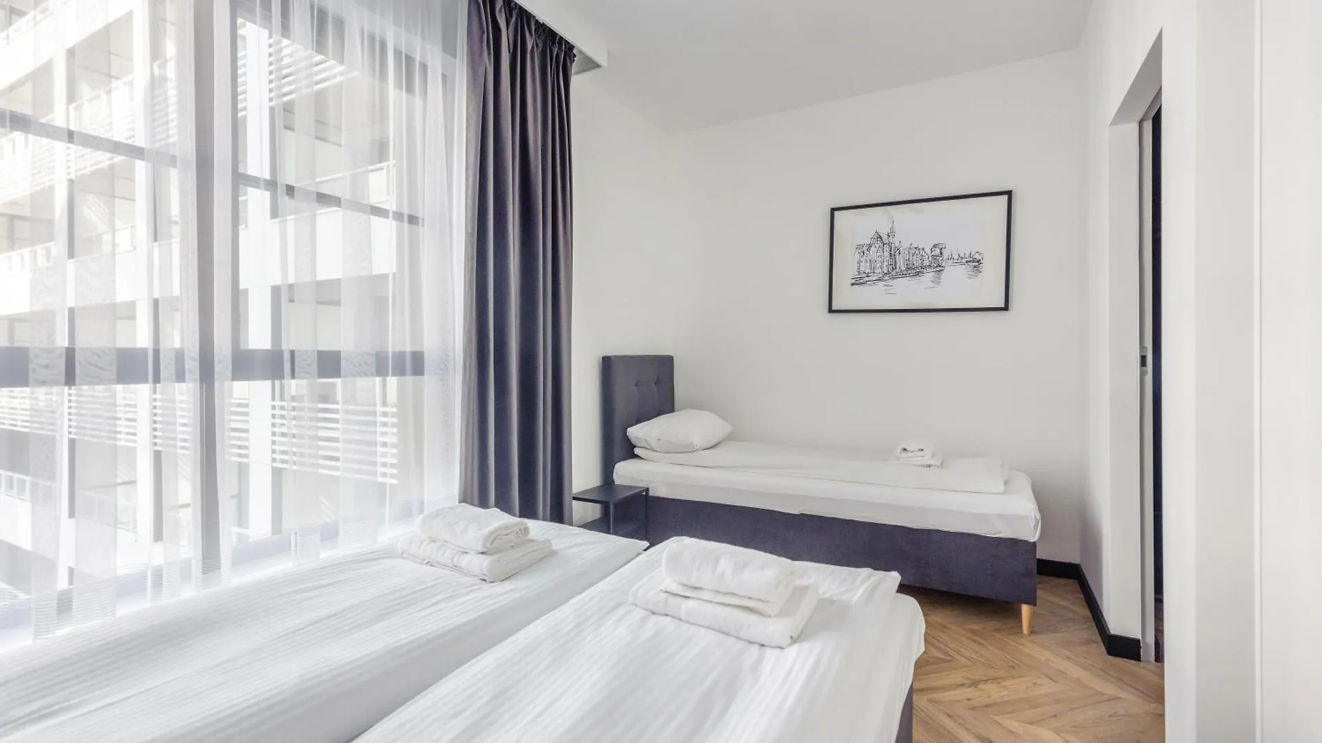 Flatbook - City Center Apartments Doki Living Gdańsk Polen