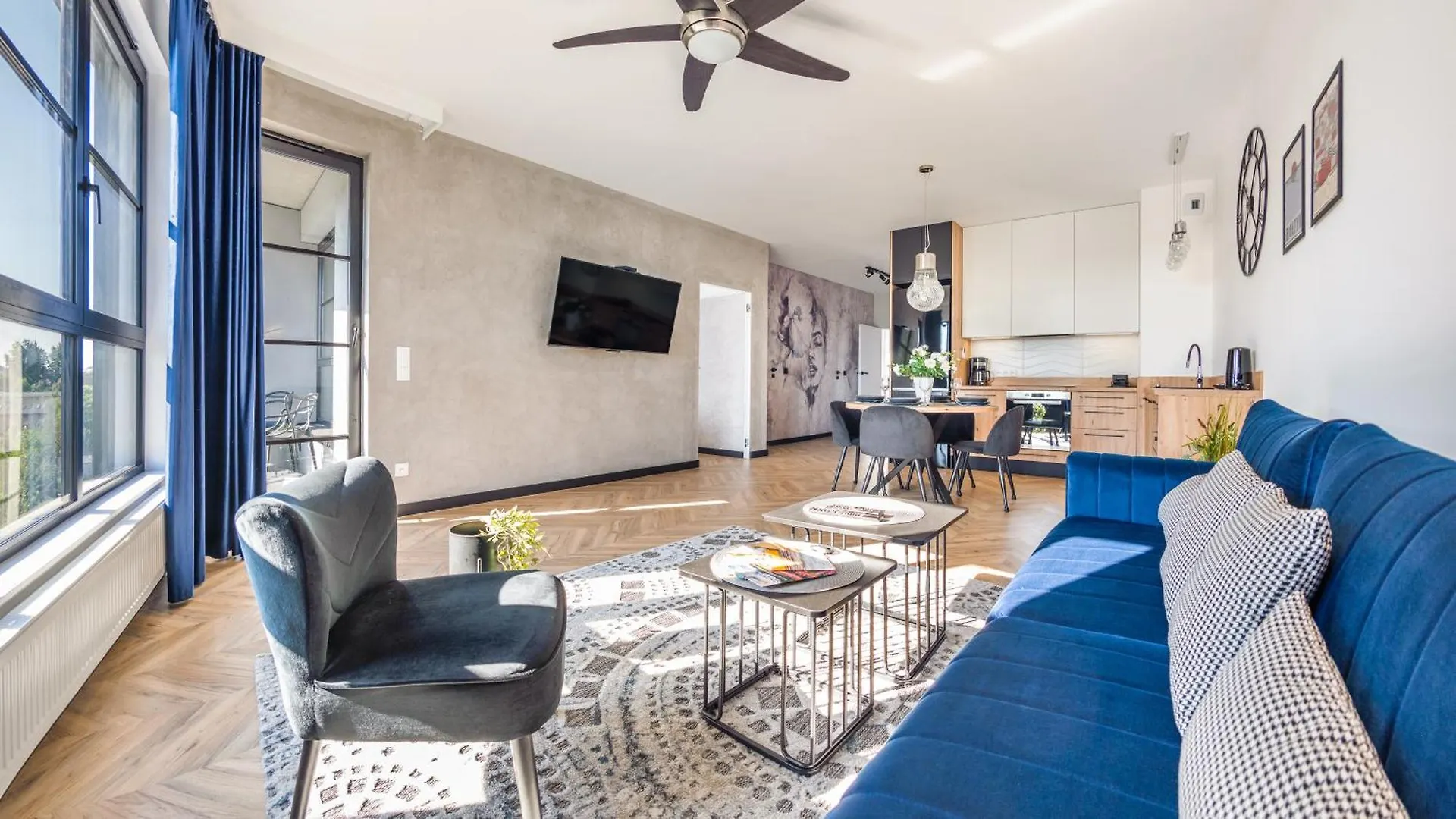 Flatbook - City Center Apartments Doki Living Gdańsk