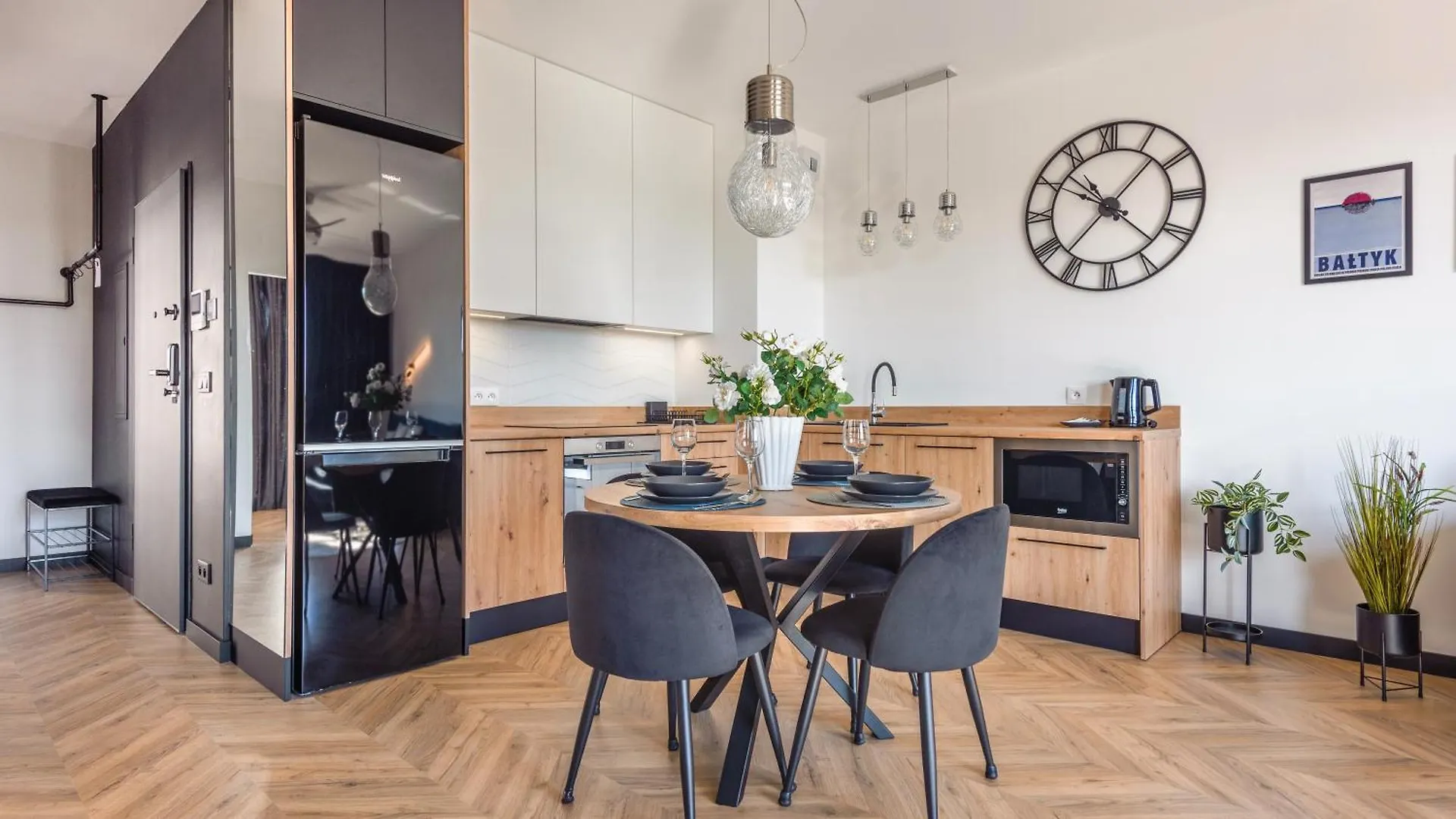 Flatbook - City Center Apartments Doki Living Gdańsk